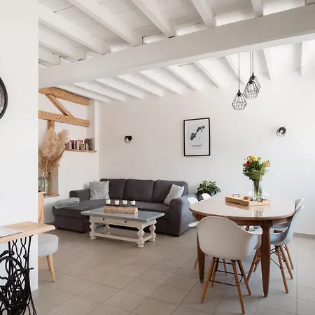 La Maison Des Delices *